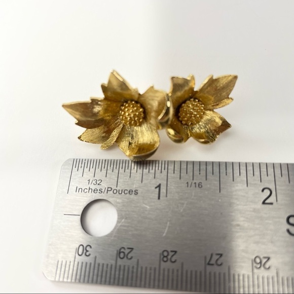 D’orlan Double Flower Brooch Gold Plated - Picture 8 of 9